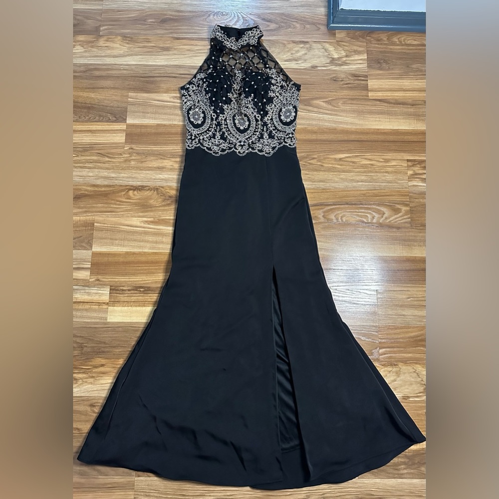 NoxAnabel Dress Long Color Black and Gold Size M